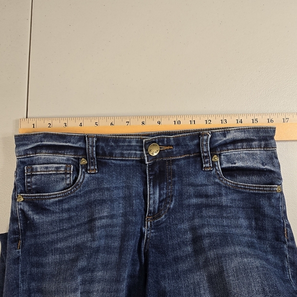 Kut Kloth Boyfriend Womens Jeans Medium Wash Blue Distressed Size 4 Mid Rise - Picture 3 of 14